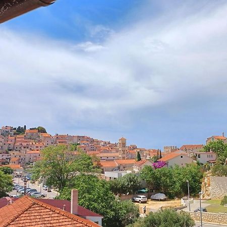 Rooms & Apartments Dolac Хвар Екстериор снимка