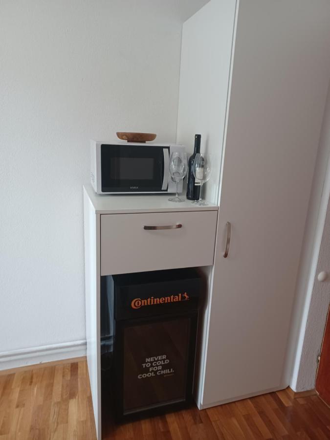 Rooms & Apartments Dolac Хвар Екстериор снимка